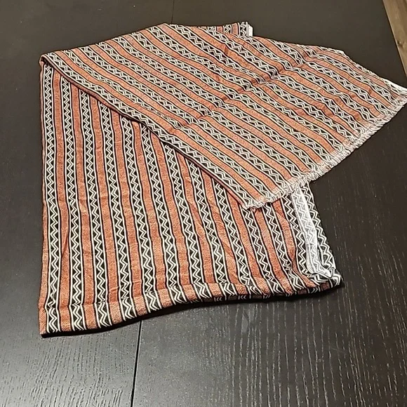 TRIBAL Pattern long scarf - Picture 3 of 3
